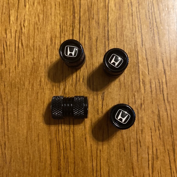NEW 7pc HONDA Accessories - Picture 12 of 12